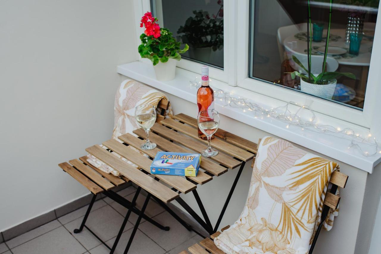 Kamilla Apartman Makó Exterior foto